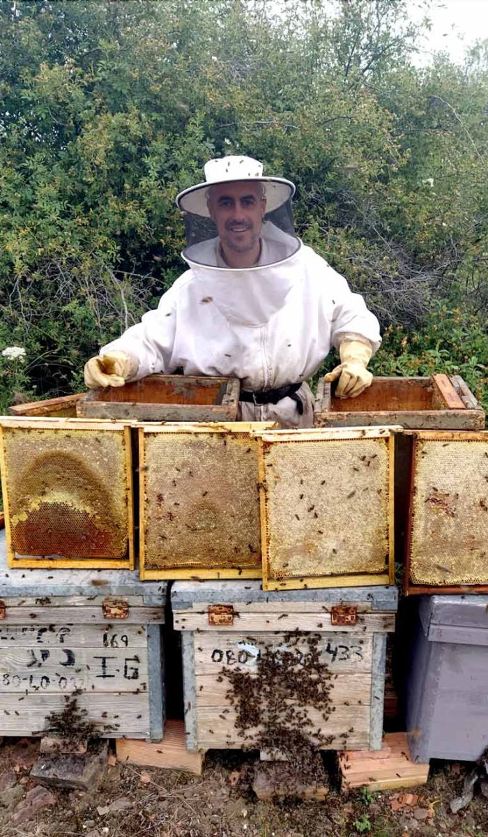 Aitor apicultor Hidromiel del Pueblo
